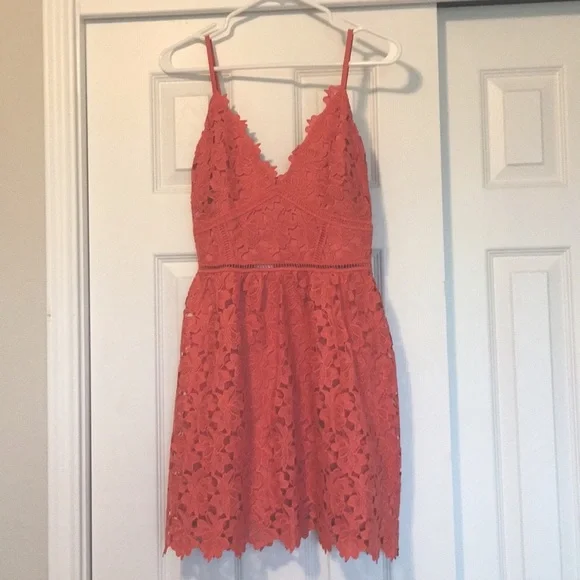 Bebe coral lace dress NWT- “Valentina Blossom” - Picture 4 of 10